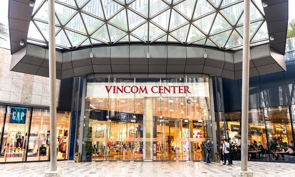 Nóng: Vingroup thoái vốn Vincom Retail