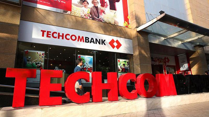 Techcombank dự kiến tăng vốn điều lệ gấp đôi trong năm 2024, trả cổ tức tiền mặt 15%