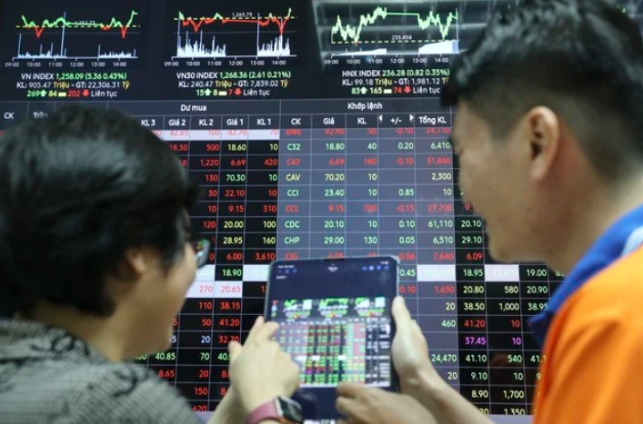 Công ty chứng khoán chạy đua phát hành cổ phiếu để thêm tiền cho vay margin