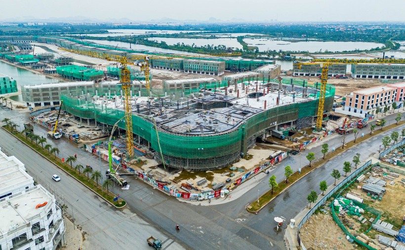 Điểm danh loạt “ông lớn” bất động sản bung hàng trong năm 2025